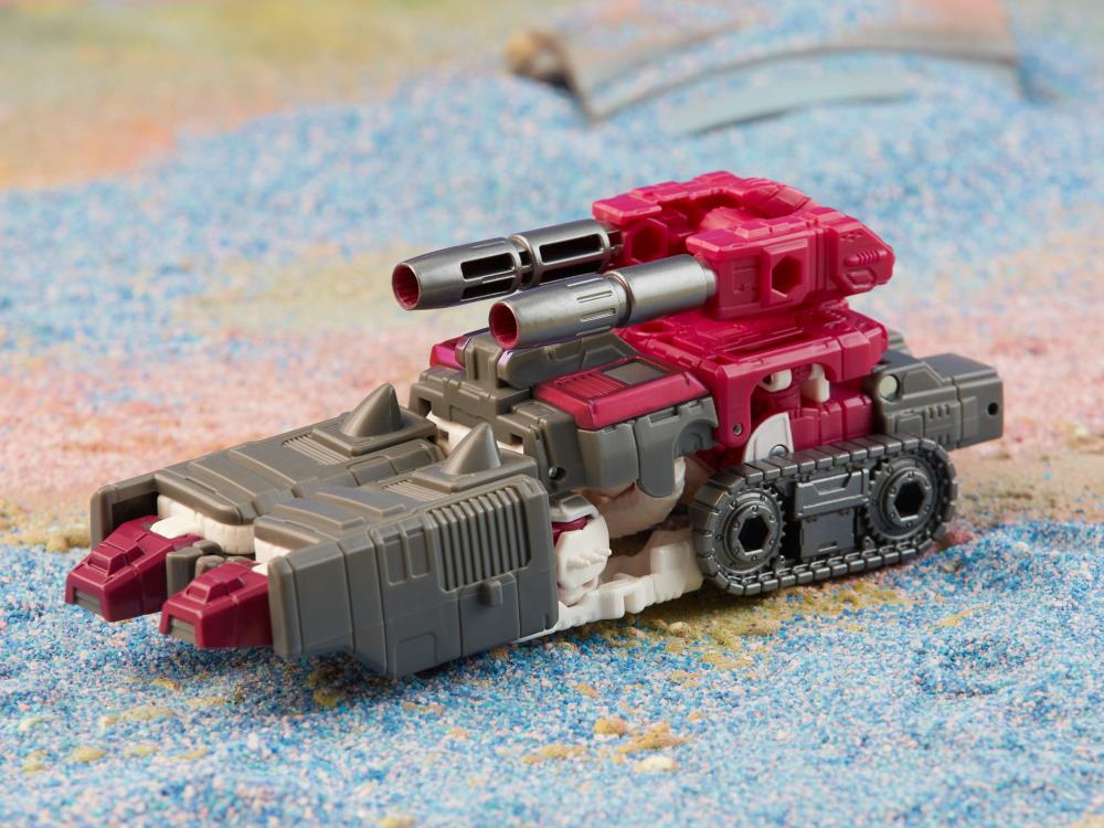 Transformers Generations Legacy Wave 3 Deluxe Skullgrin - Image 6