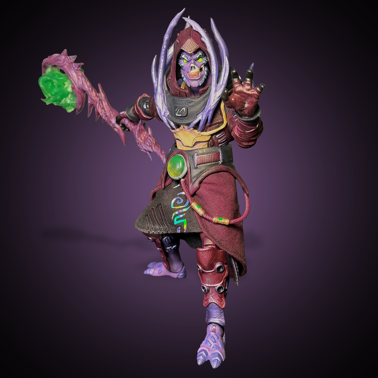 MetaTravelers: Legendari Pale King Action Figure - Image 2