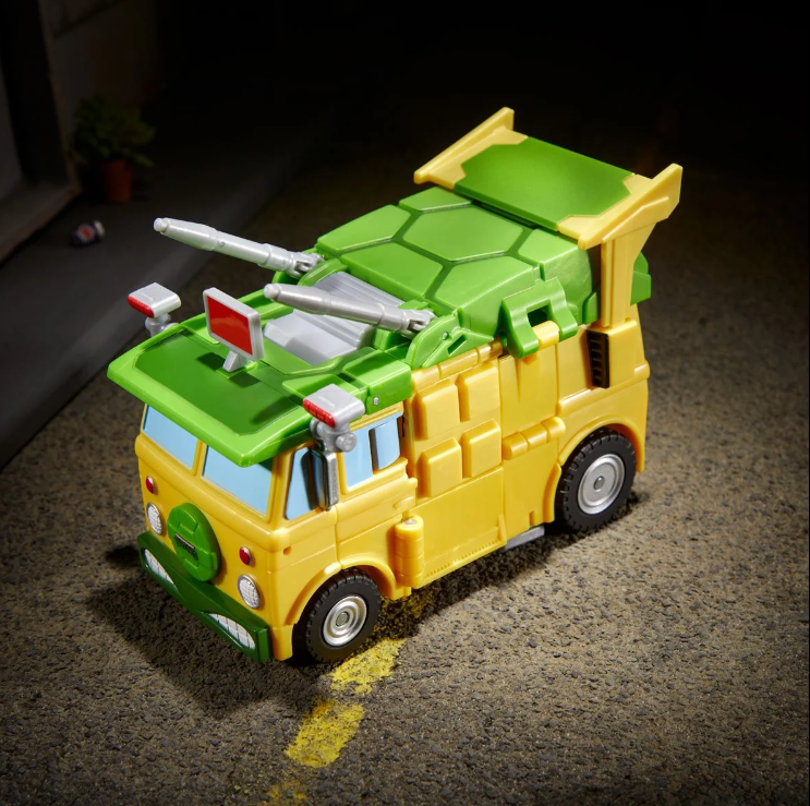 Transformers Collaborative TMNT Party Wallop - Image 12