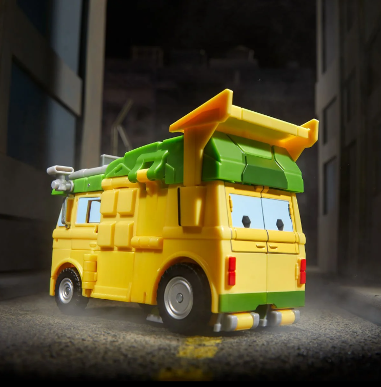 Transformers Collaborative TMNT Party Wallop - Image 13