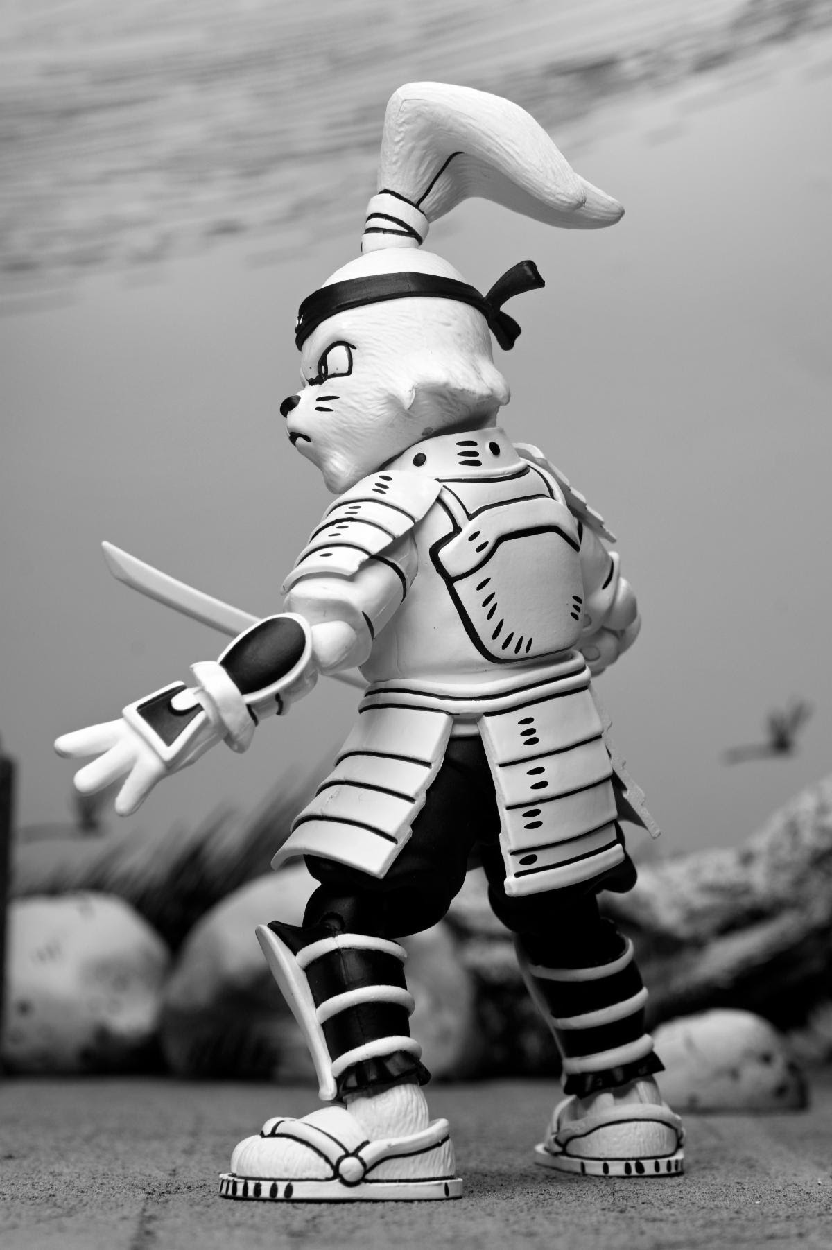 Usagi Yojimbo: Samurai Usagi Yojimbo Black & White Figure (box not mint) - Image 4