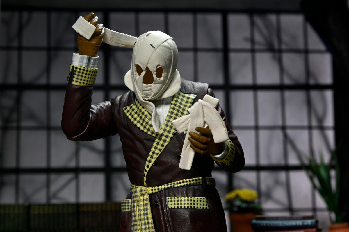 Universal Monsters – Ultimate Invisible Man Figure “Kemp House” (Color) - Image 4