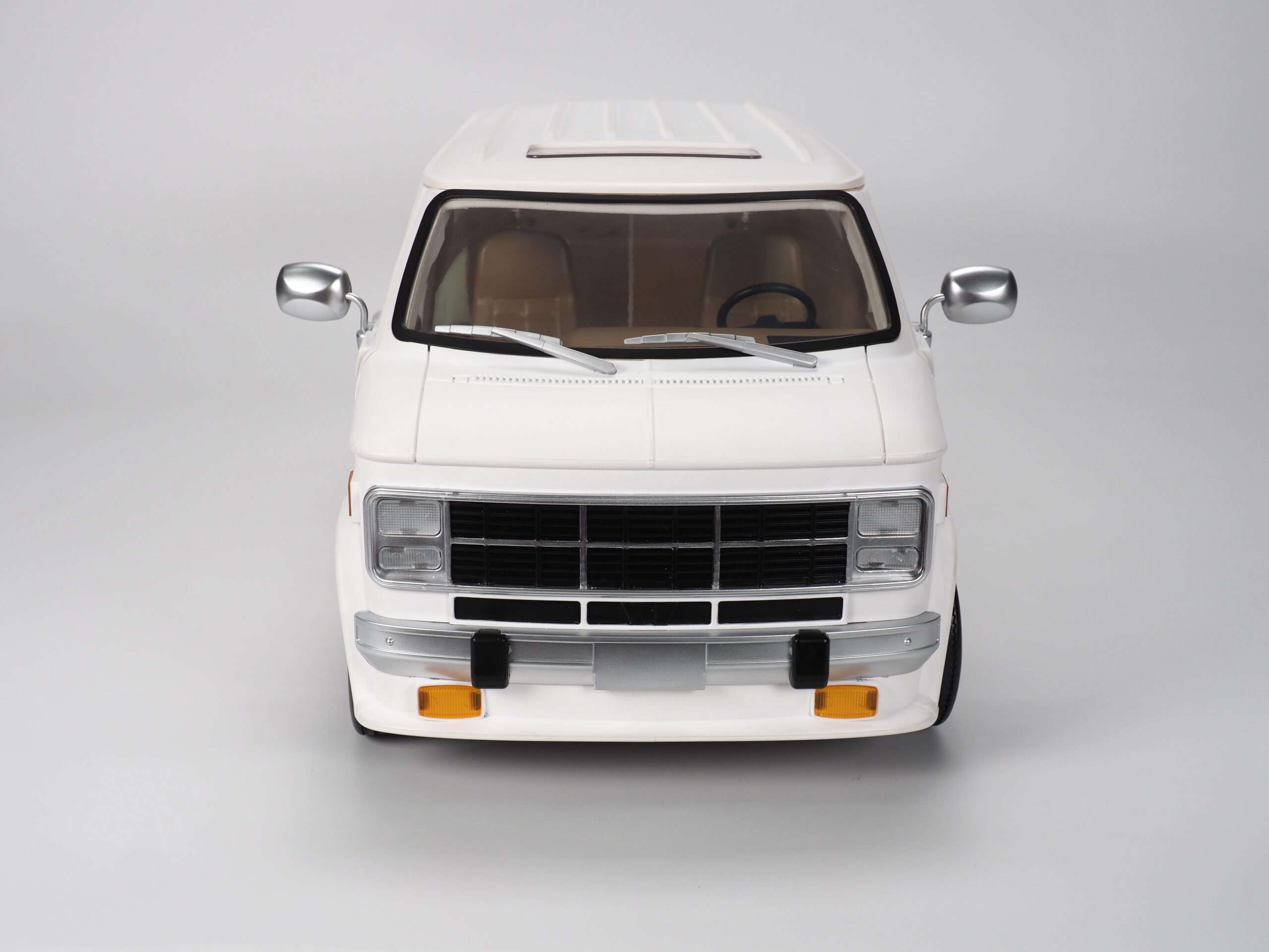 RAMEN TOY – REV (Ramen Economical Vehicles) WHITE - Image 18