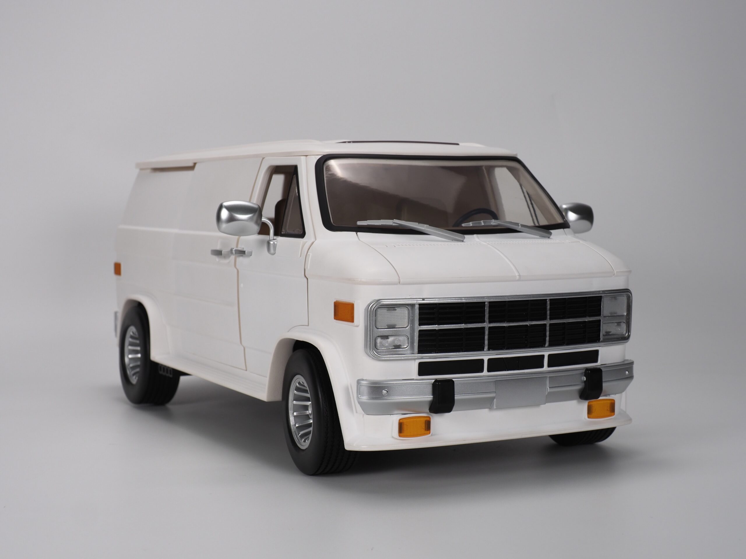 RAMEN TOY – REV (Ramen Economical Vehicles) WHITE - Image 34