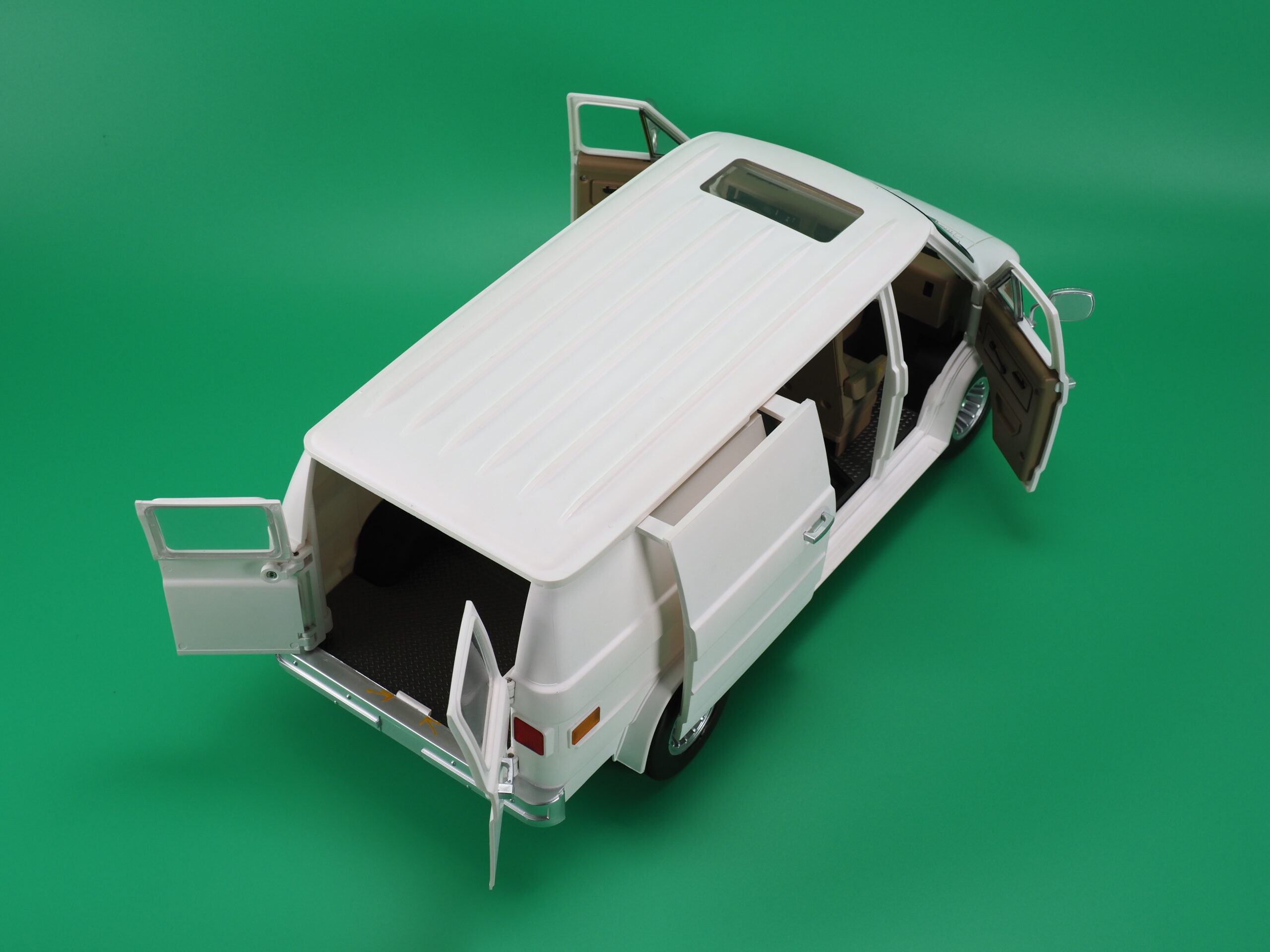 RAMEN TOY – REV (Ramen Economical Vehicles) WHITE - Image 38