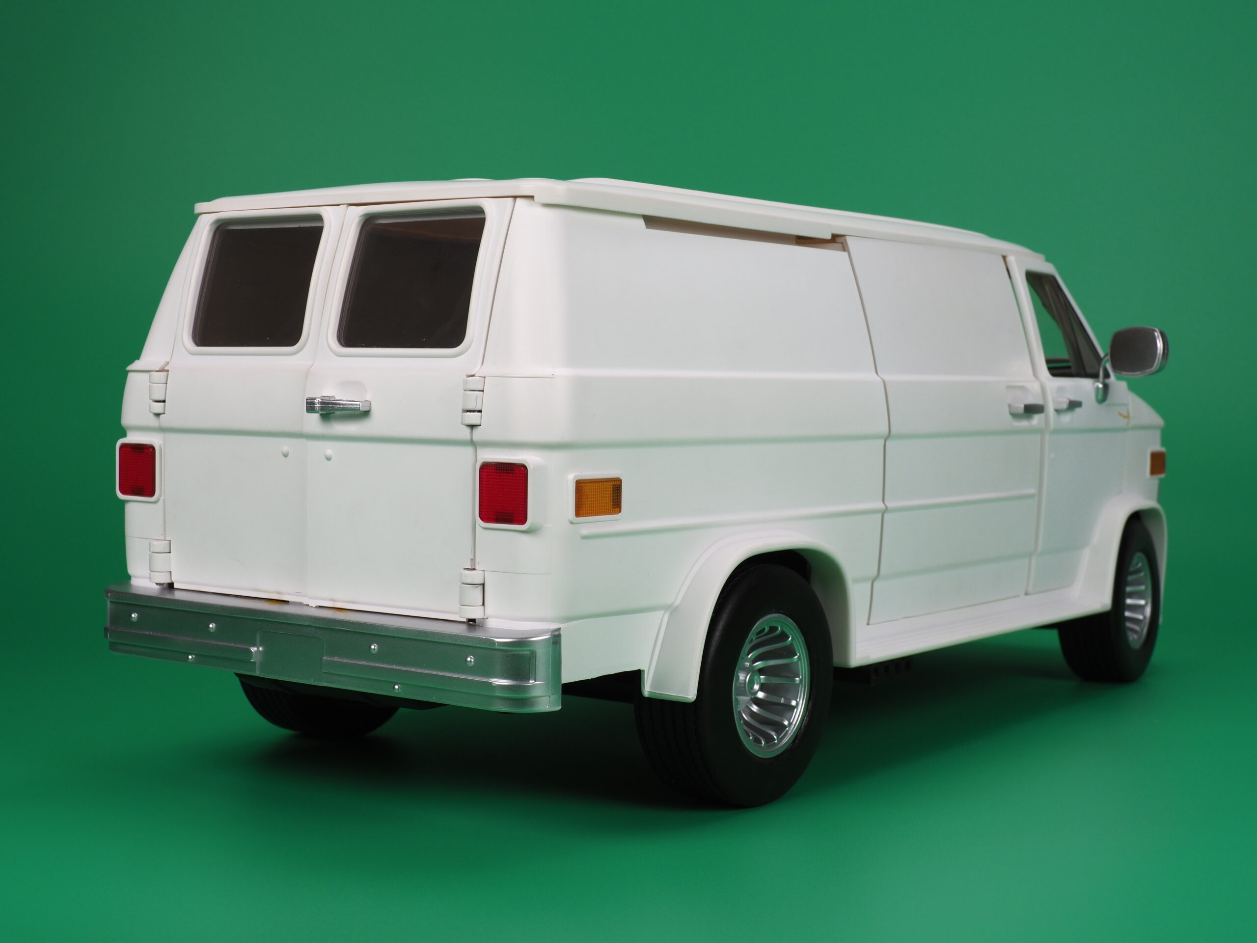 RAMEN TOY – REV (Ramen Economical Vehicles) WHITE - Image 45