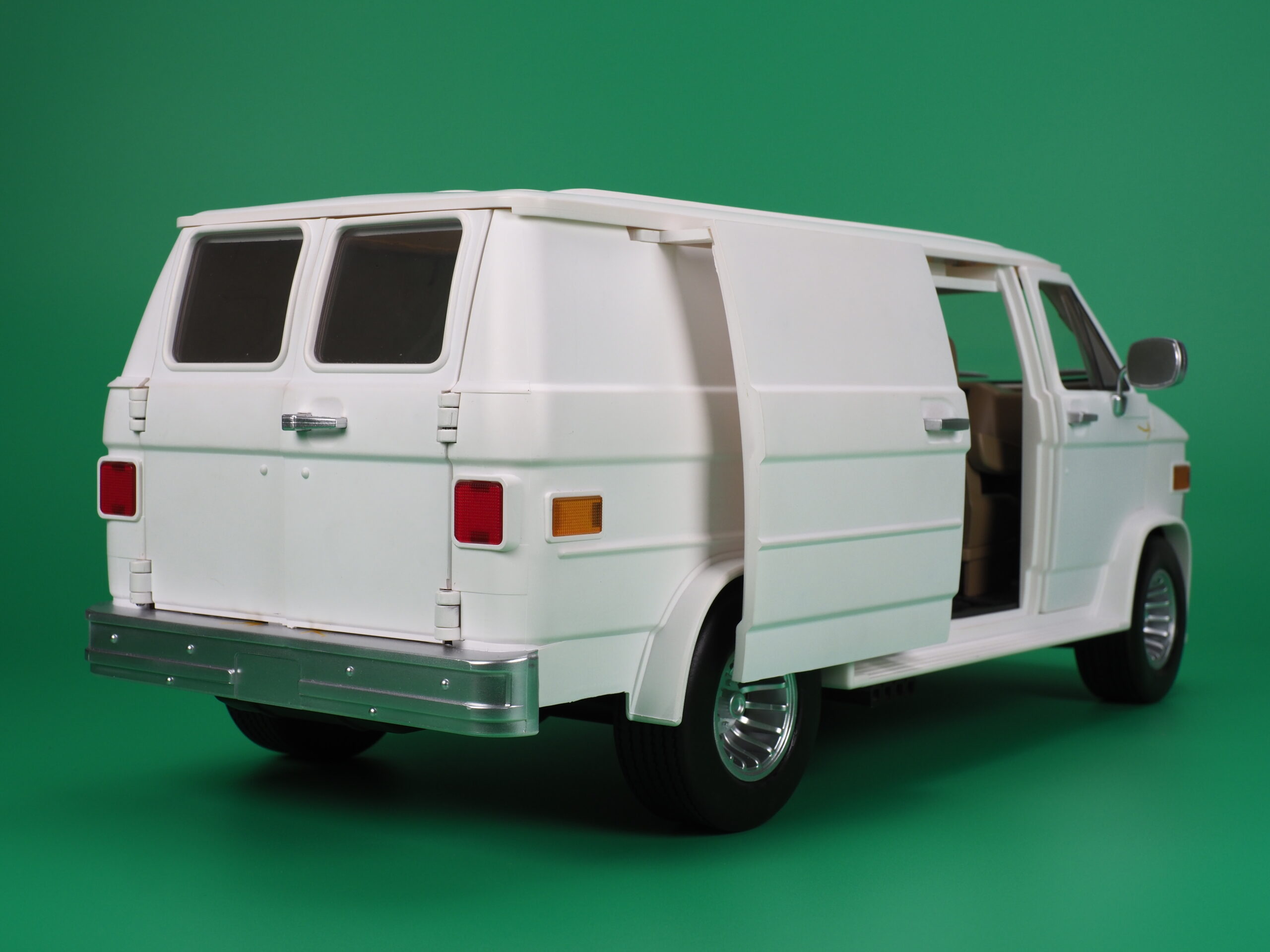 RAMEN TOY – REV (Ramen Economical Vehicles) WHITE - Image 47