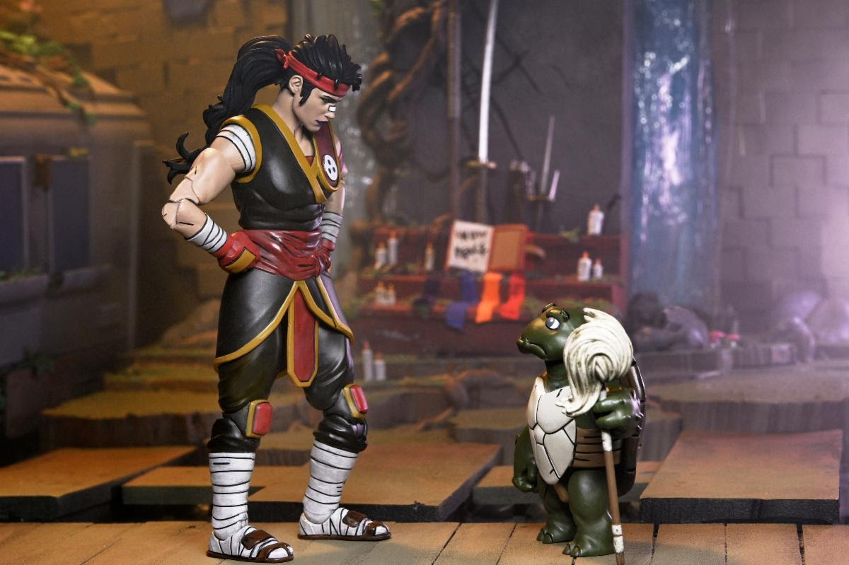 Teenage Mutant Ninja Turtles (The Last Ronin) Casey Marie with Baby Odyn & Uno (not mint) - Image 7