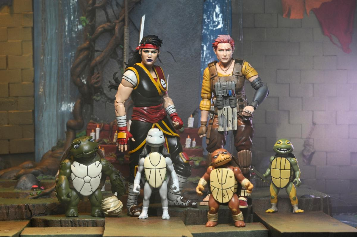 Teenage Mutant Ninja Turtles (The Last Ronin) Casey Marie with Baby Odyn & Uno (not mint) - Image 6