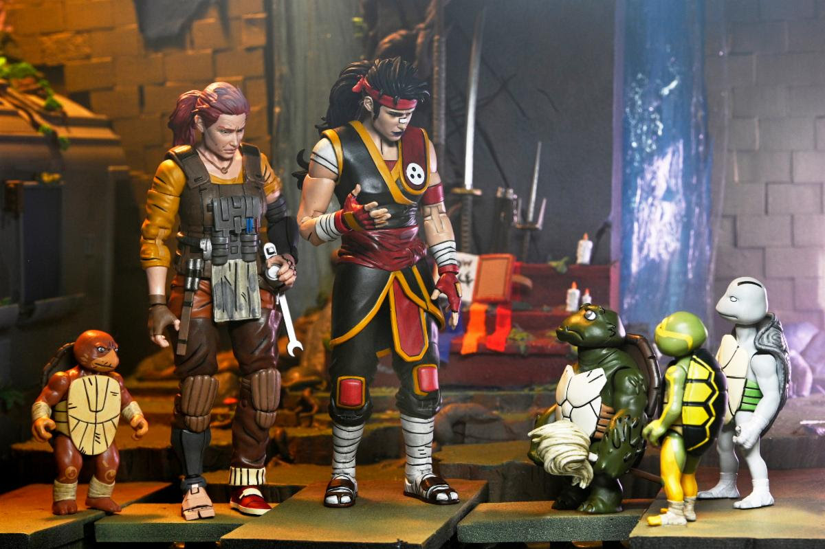 Teenage Mutant Ninja Turtles (The Last Ronin) Casey Marie with Baby Odyn & Uno (not mint) - Image 5