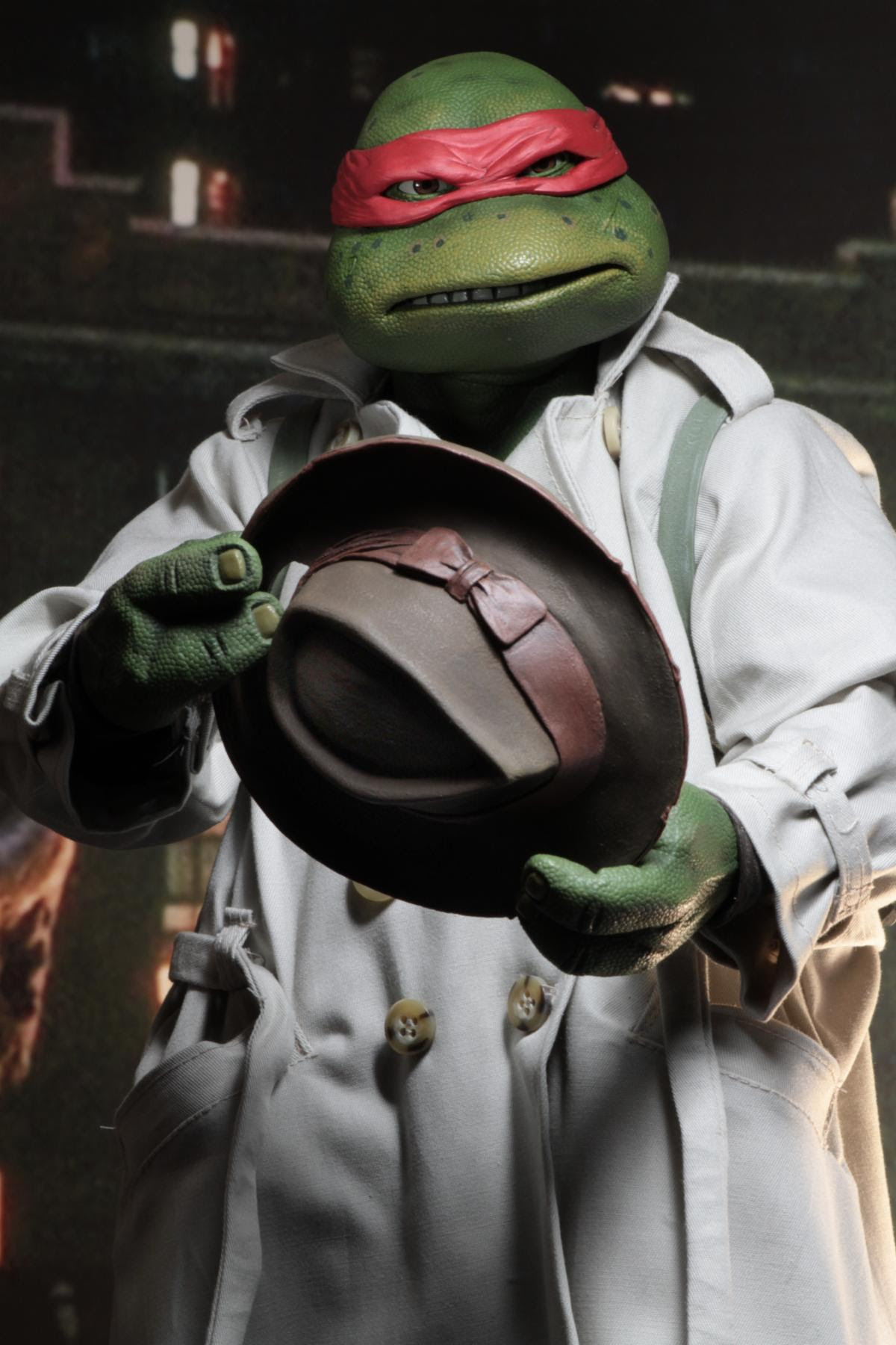 Teenage Mutant Ninja Turtles Movie Raphael Disguise 1/4 Scale (dented box) - Image 5