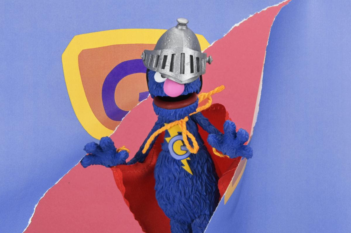 Sesame Street Ultimate Super Grover 7″ Action Figure (box not mint) - Image 2