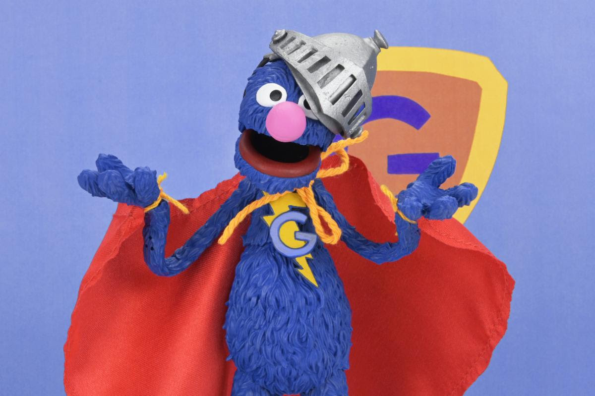 Sesame Street Ultimate Super Grover 7″ Action Figure (box not mint) - Image 10
