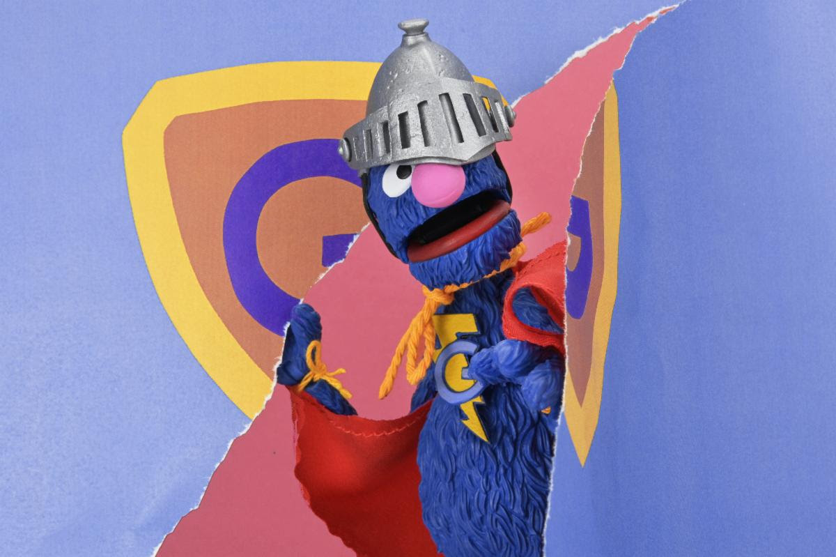 Sesame Street Ultimate Super Grover 7″ Action Figure (box not mint) - Image 3