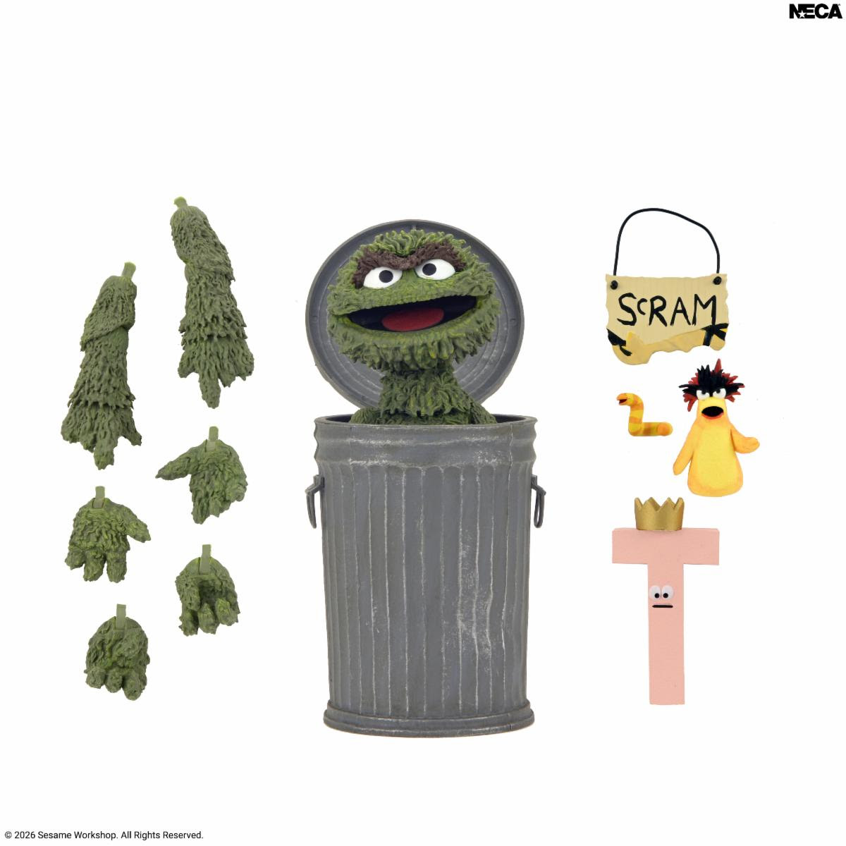 Sesame Street Ultimate Oscar the Grouch 7″ Action Figure - Image 3